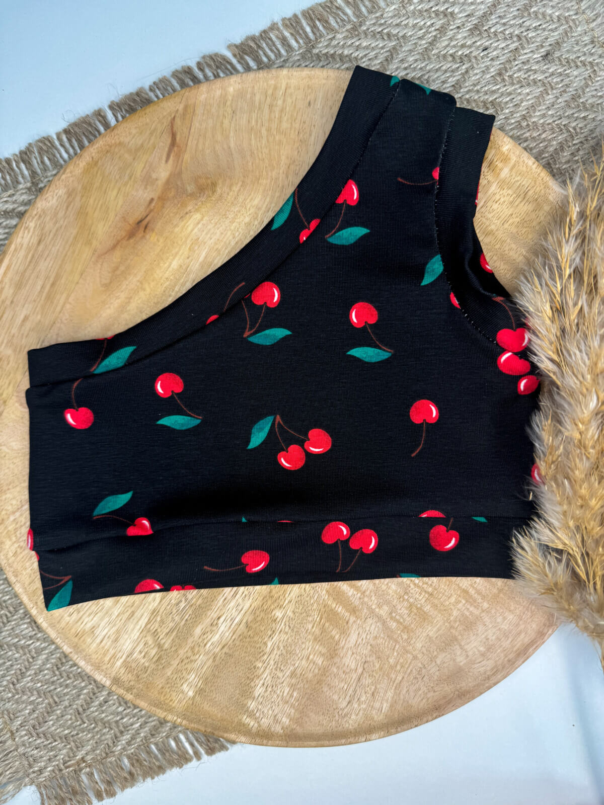 Crop top black cherries